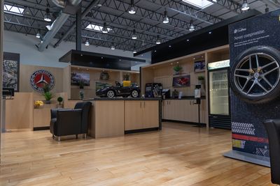 Accessory wall and wheel display